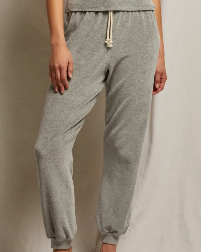 Bailey Velour Jogger | Perfect White Tee