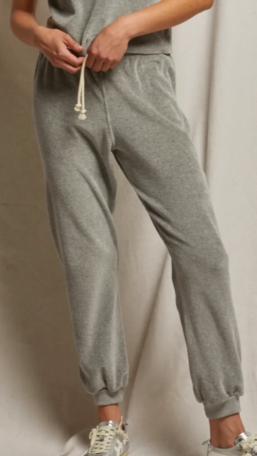 Bailey Velour Jogger | Perfect White Tee