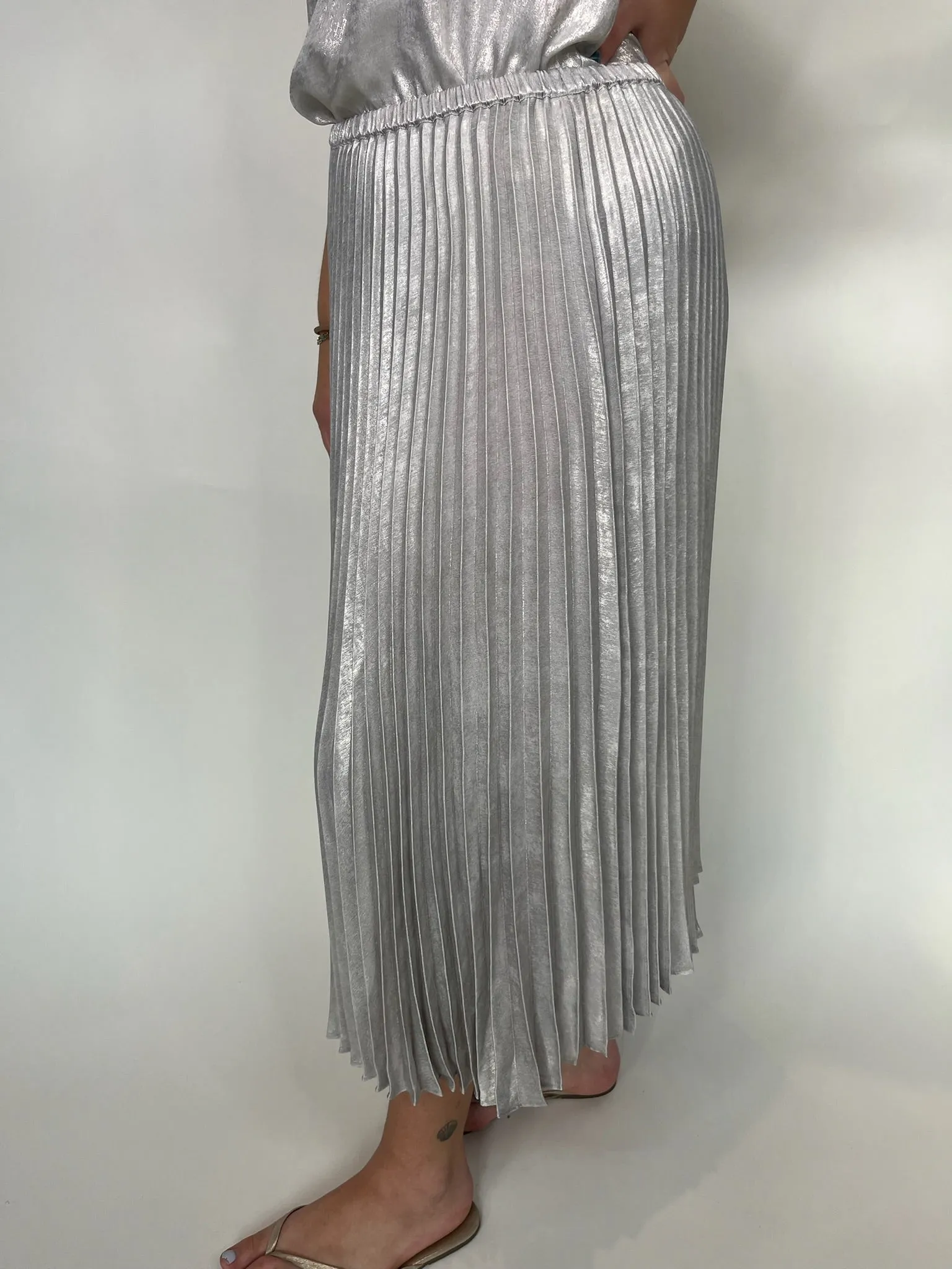 Bella Dahl Hand Pleated Midi Skirt