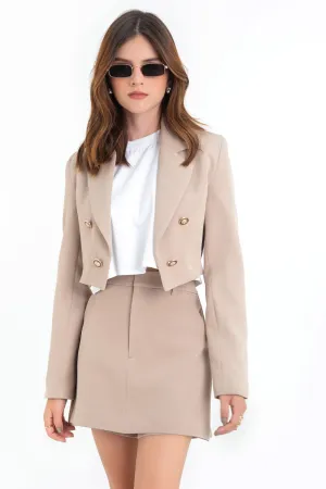 Blazer corto abierto botones en contraste