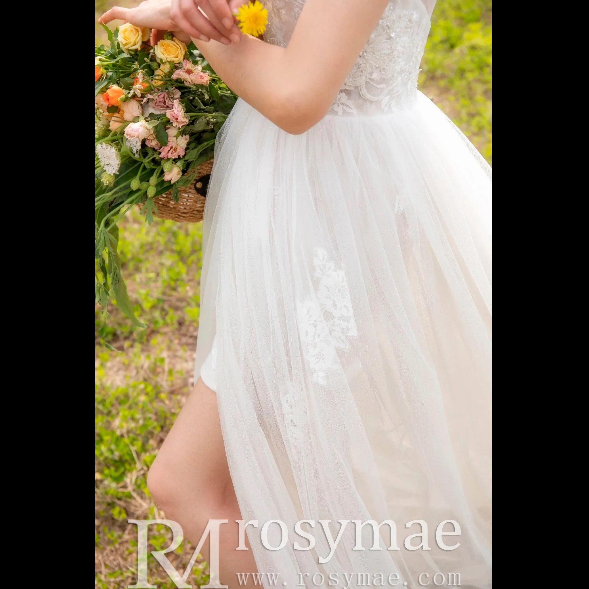 Elegant A-line Fitted Short Wedding Dresses with Overskirt