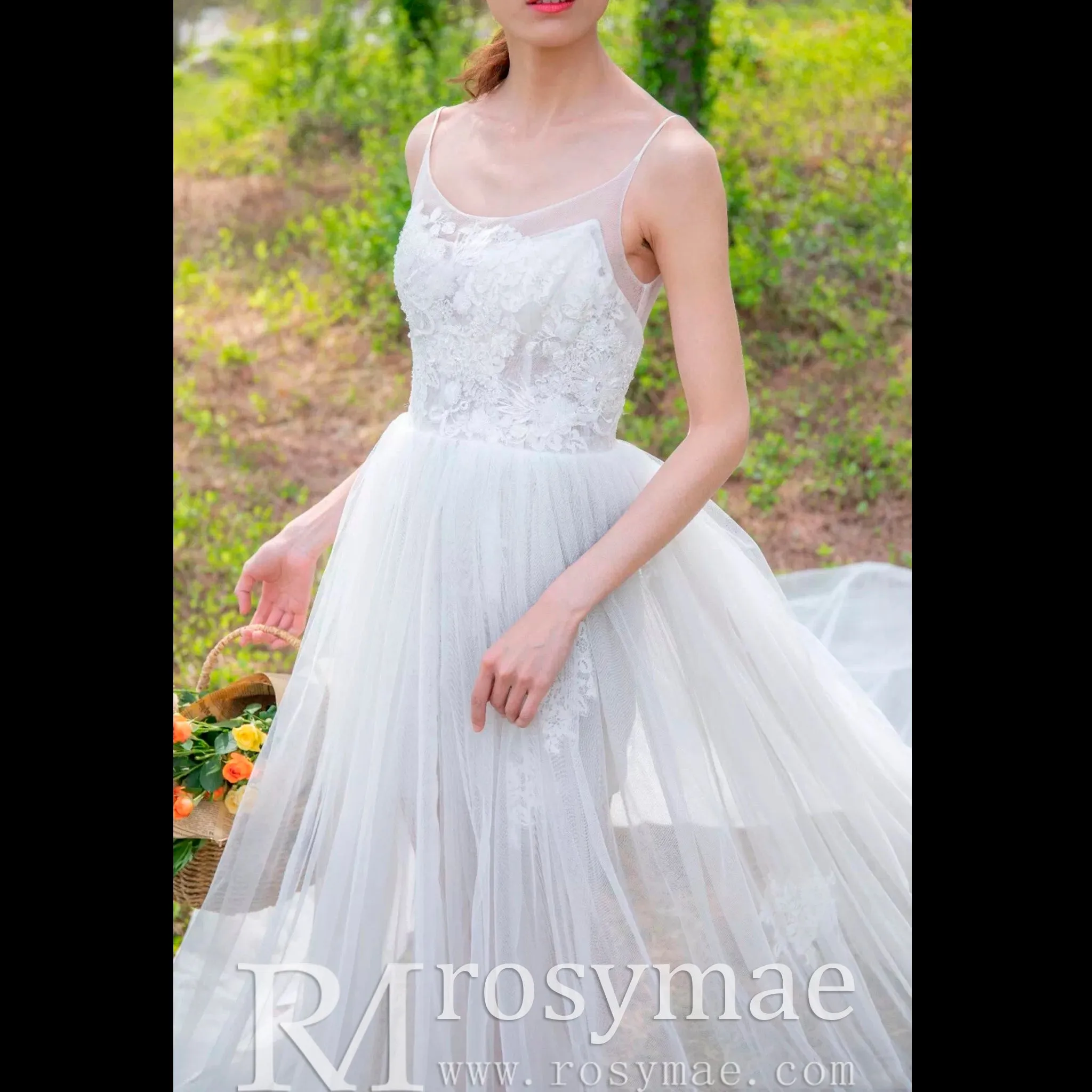 Elegant A-line Fitted Short Wedding Dresses with Overskirt