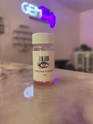 GemLash Tweezer Cleaner