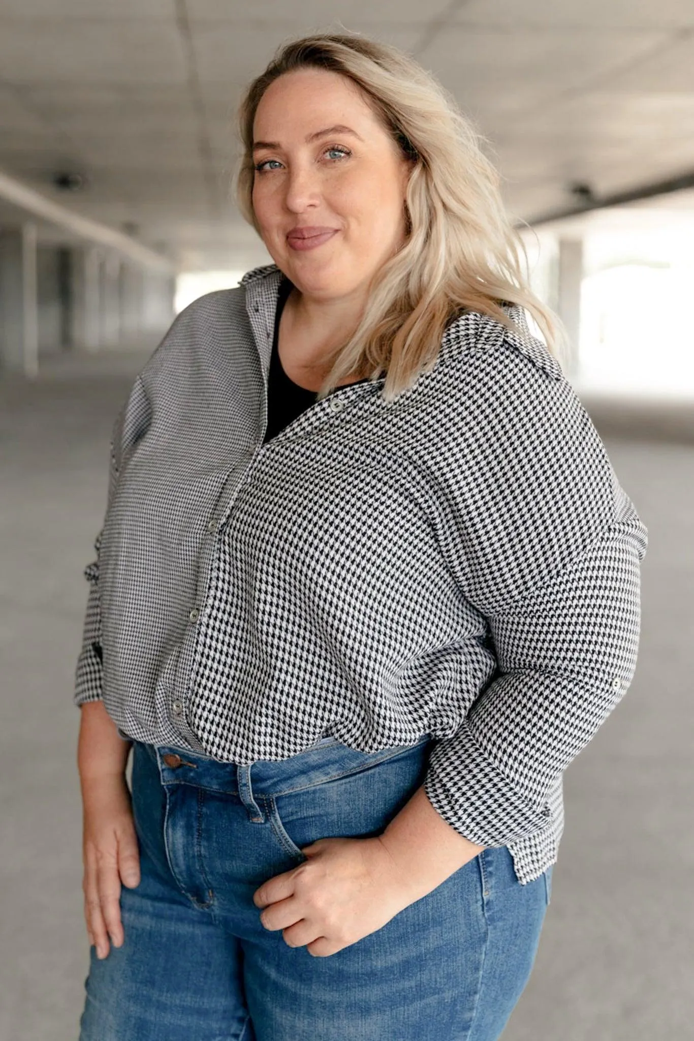 Hazel Blues® | Mixed Houndstooth Button Up Top