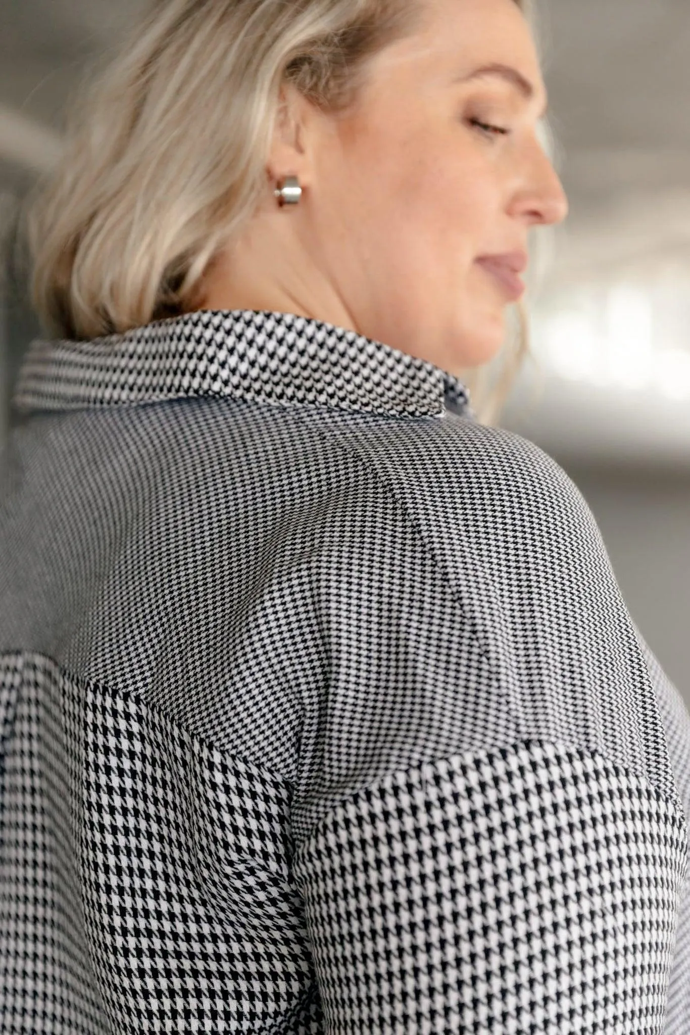 Hazel Blues® | Mixed Houndstooth Button Up Top