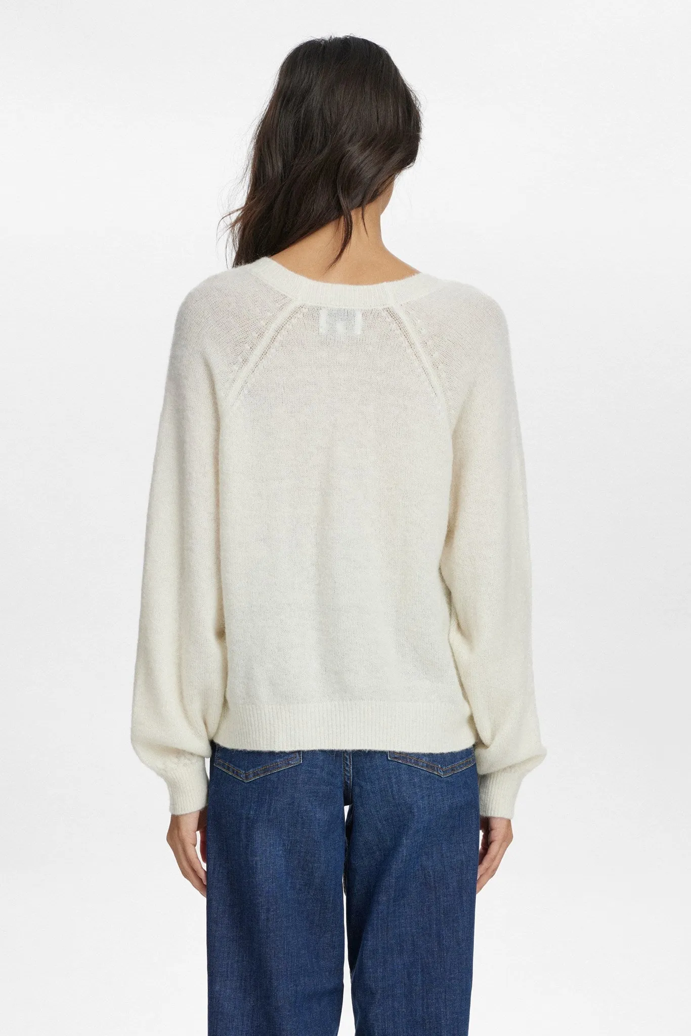 NURIETTE V-NECK CARDIGAN - Cloud Dancer