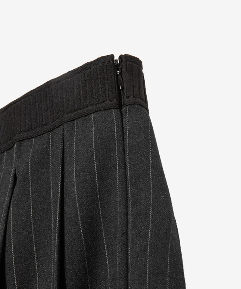 OBER Golf Striped Pleated Skirt - Gray