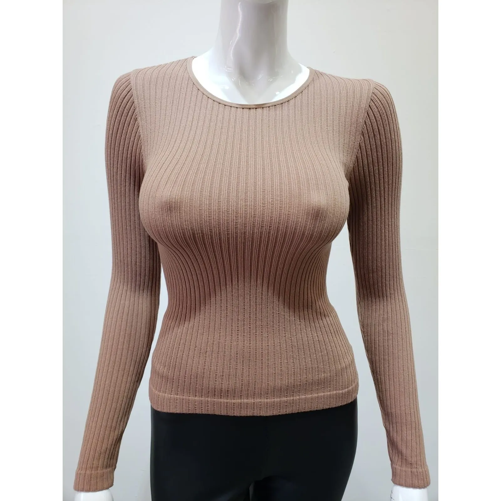 Ribbed Round Neck Seamless Top
