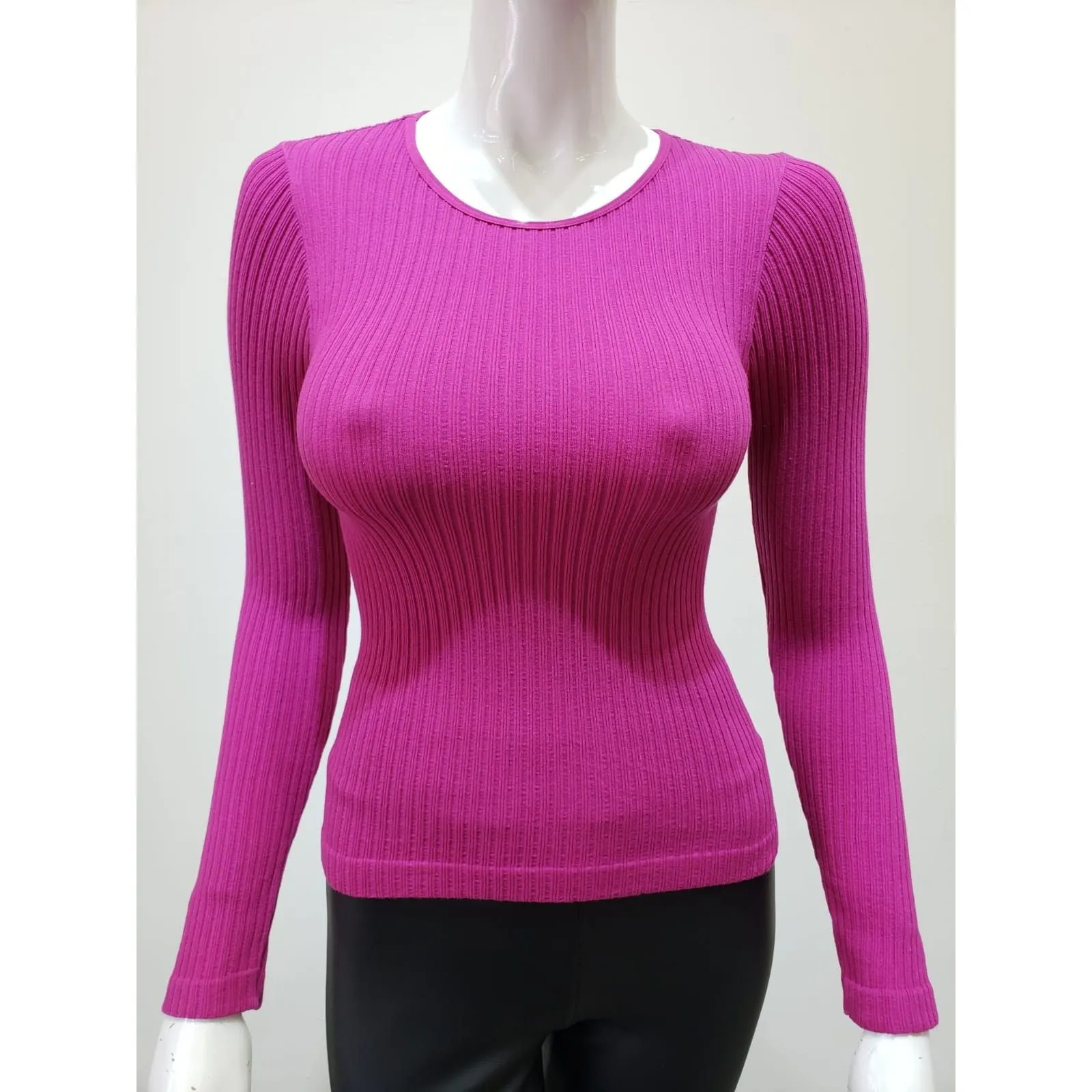 Ribbed Round Neck Seamless Top