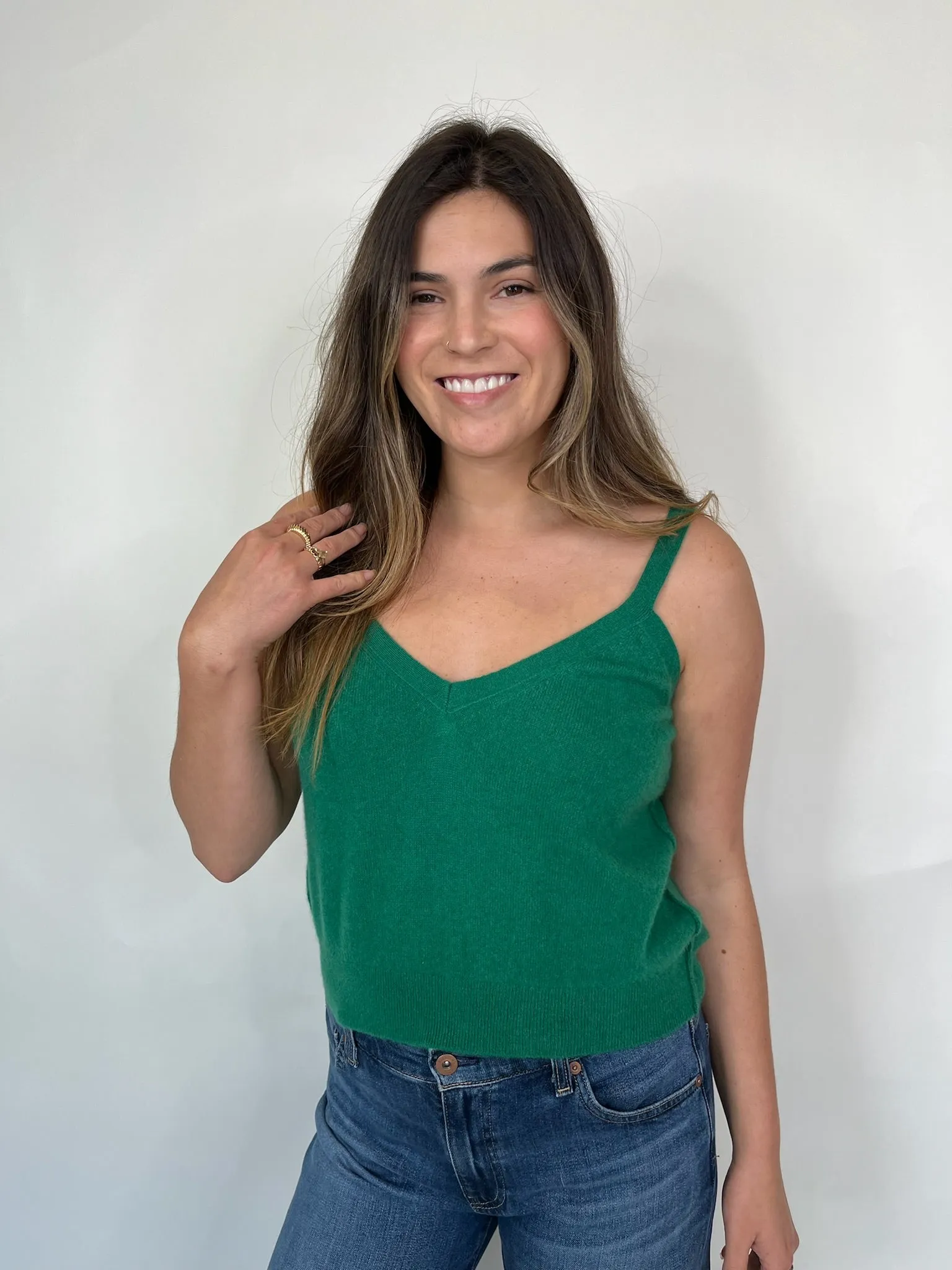 Rose and Crown V-Neck Tank Kelly Green