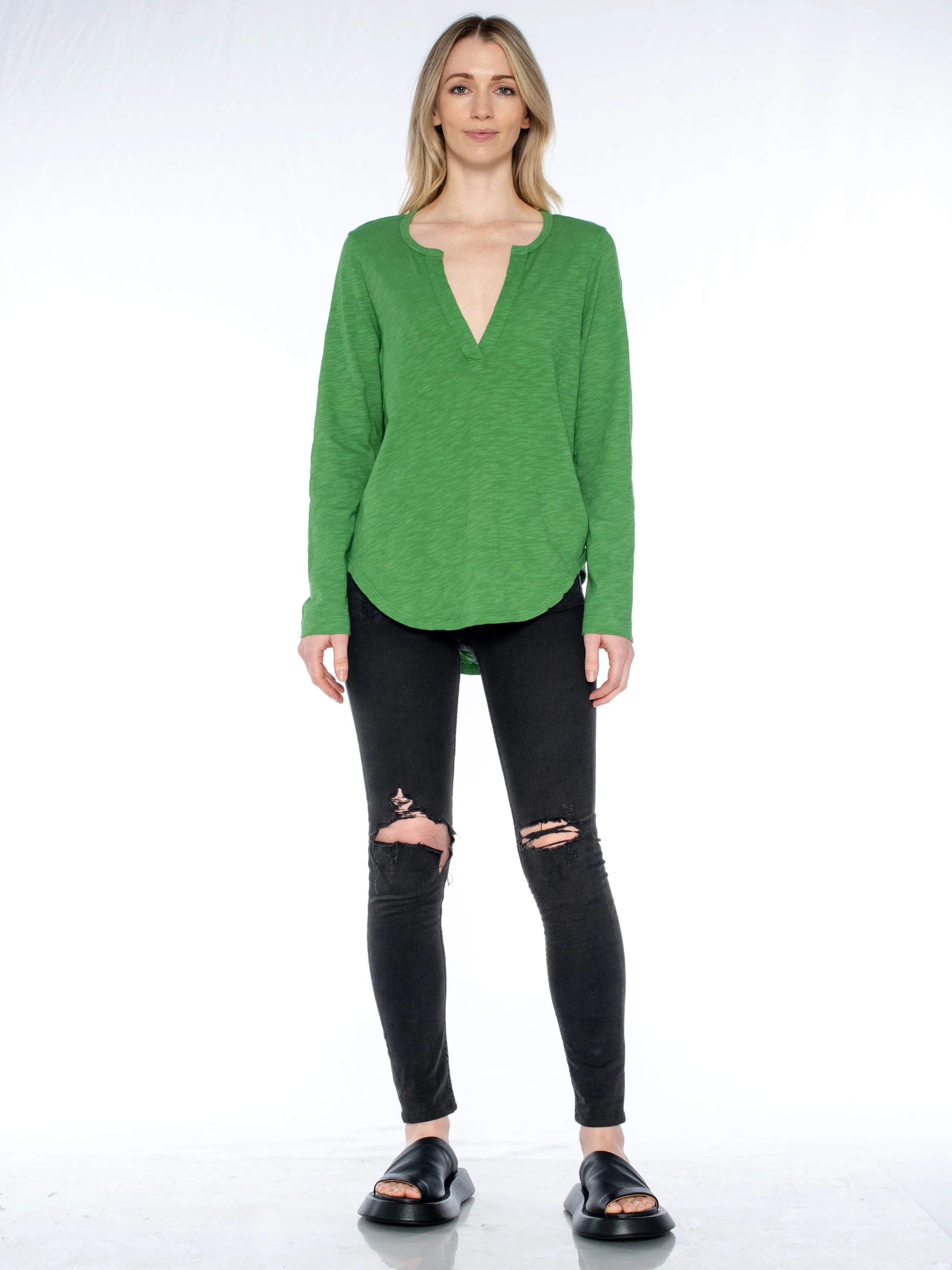 Split Neck L/S Shirttail Tee