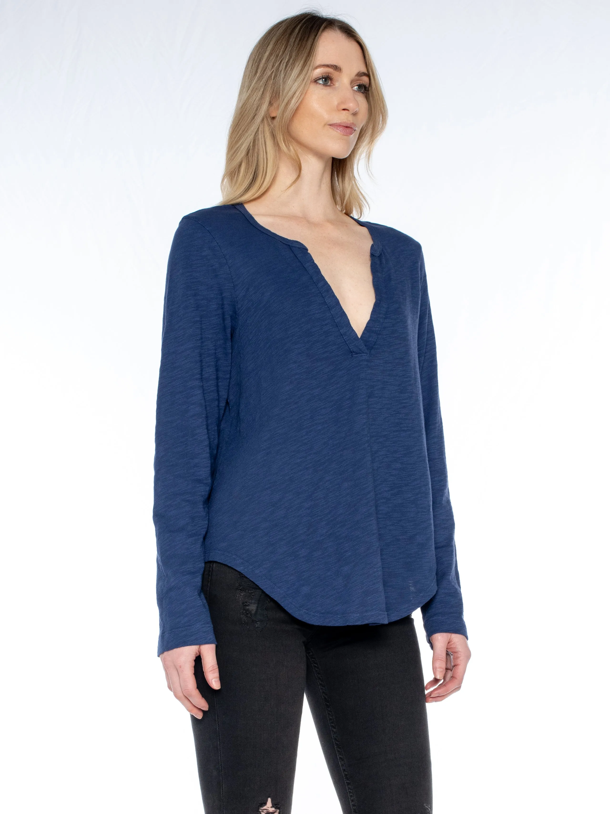 Split Neck L/S Shirttail Tee