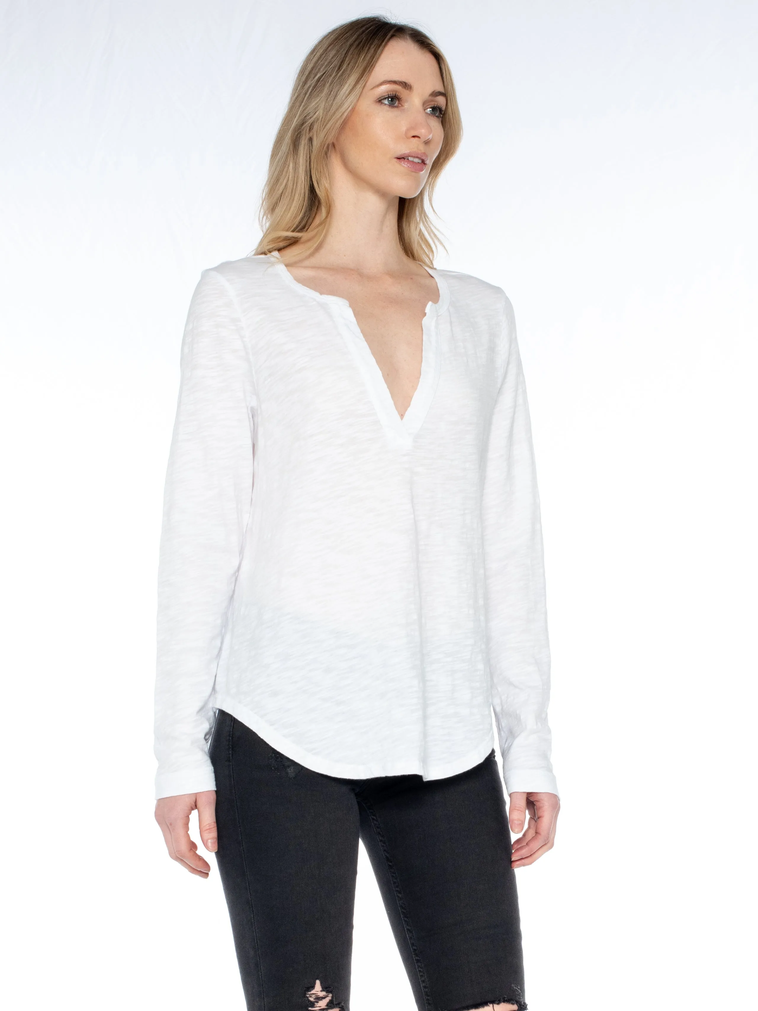 Split Neck L/S Shirttail Tee