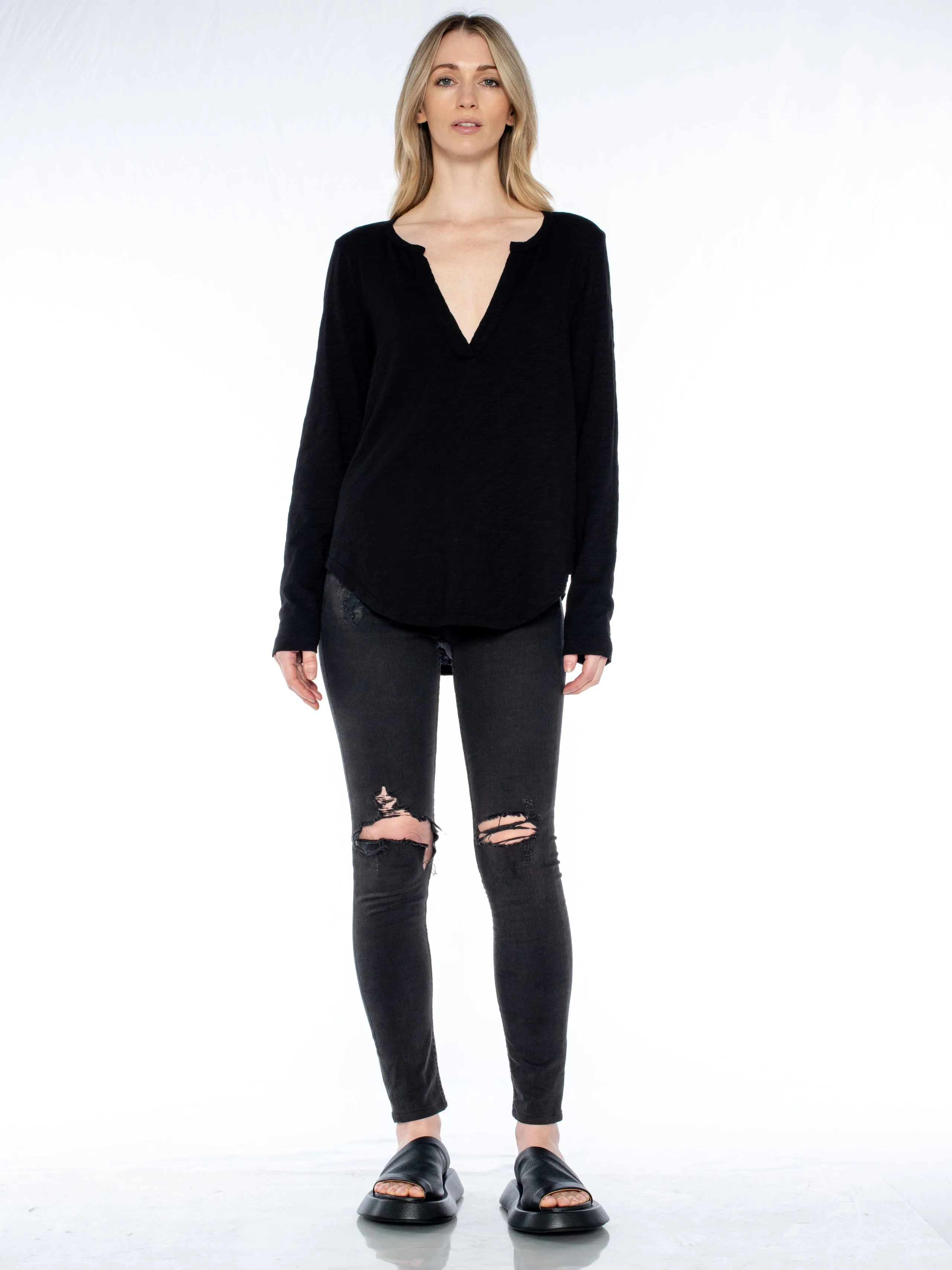 Split Neck L/S Shirttail Tee