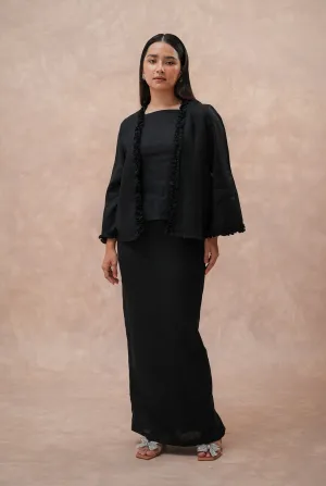 The Classic Pleated Linen Skirt in Ebony
