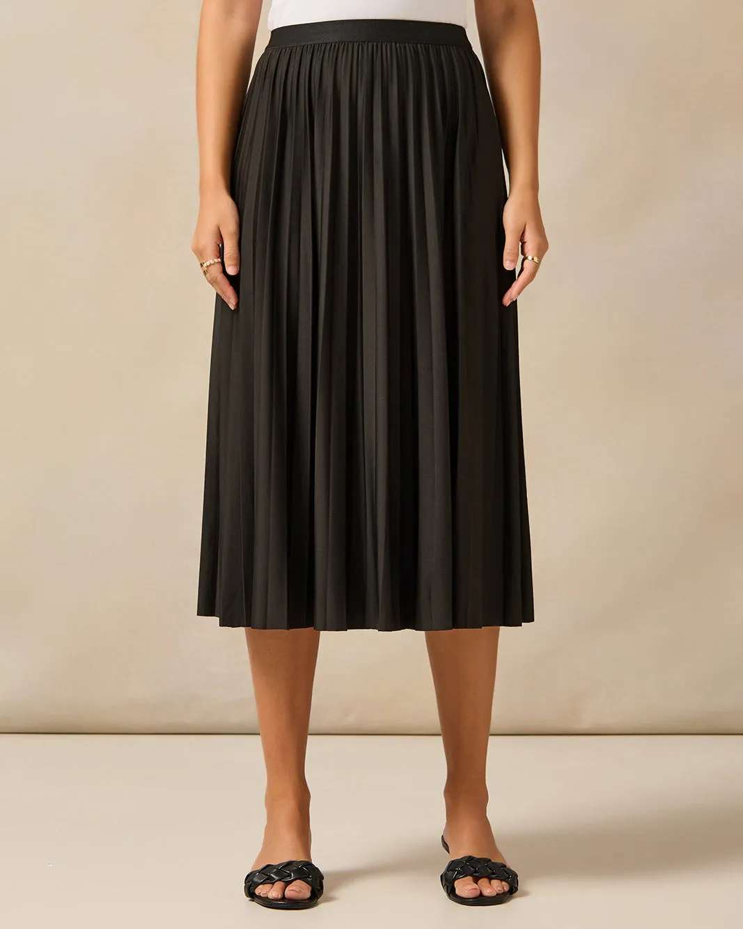 Women Black Pleated Skirt