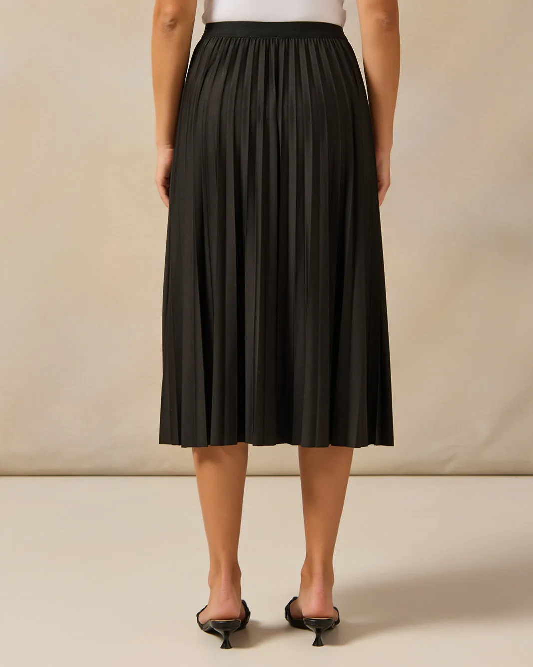 Women Black Pleated Skirt