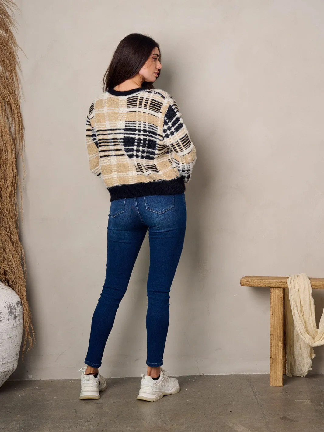 WOMEN'S LONG SLEEVE BUTTON UP FUZZY SWEATER