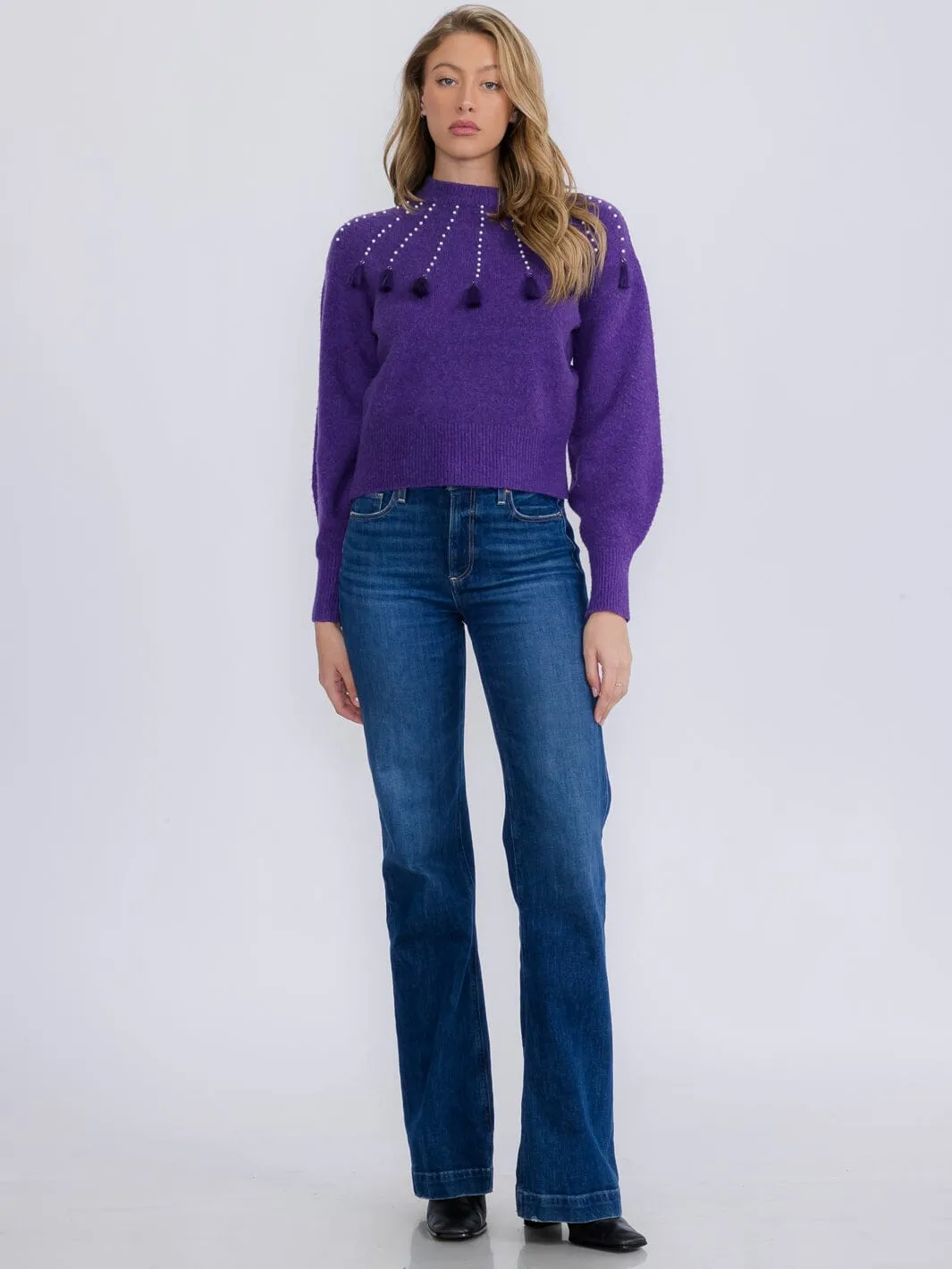 WOMEN'S LONG SLEEVE PEARL TASSEL FUZZY PULLOVER SWEATER
