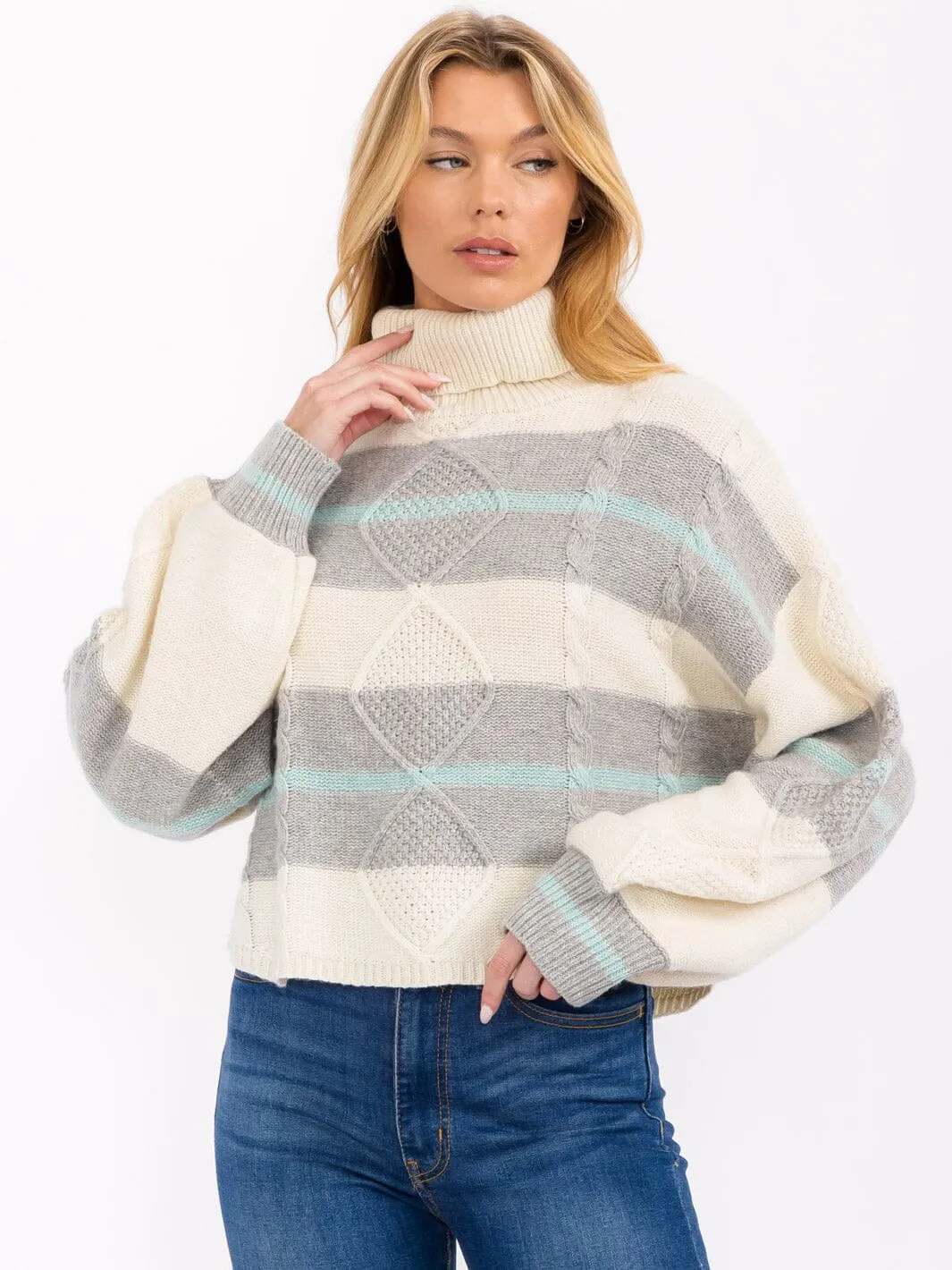 WOMEN'S LONG SLEEVE TURTLE NECK COLORBLOCK KNIT PULLOVER SWEATER