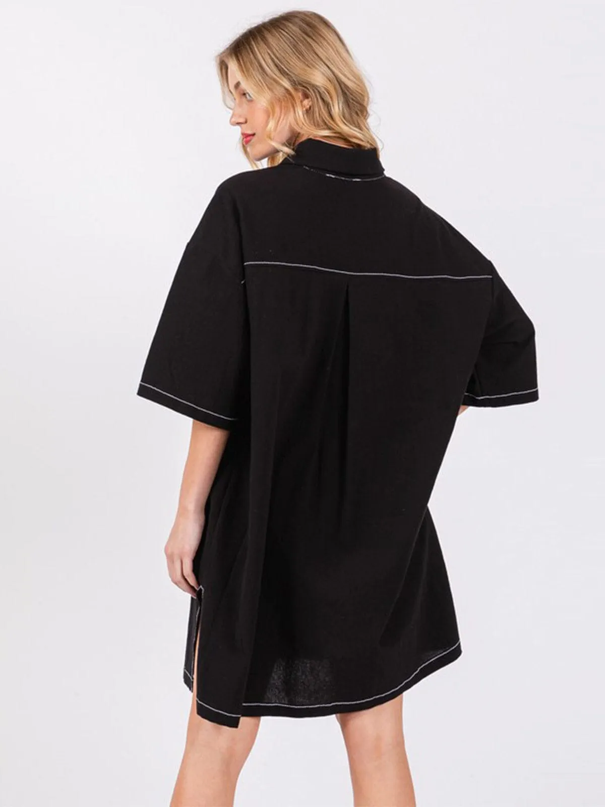 WOMEN'S SHORT SLEEVE BUTTON CLOSURE FRONT POCKETS TUNIC TOP