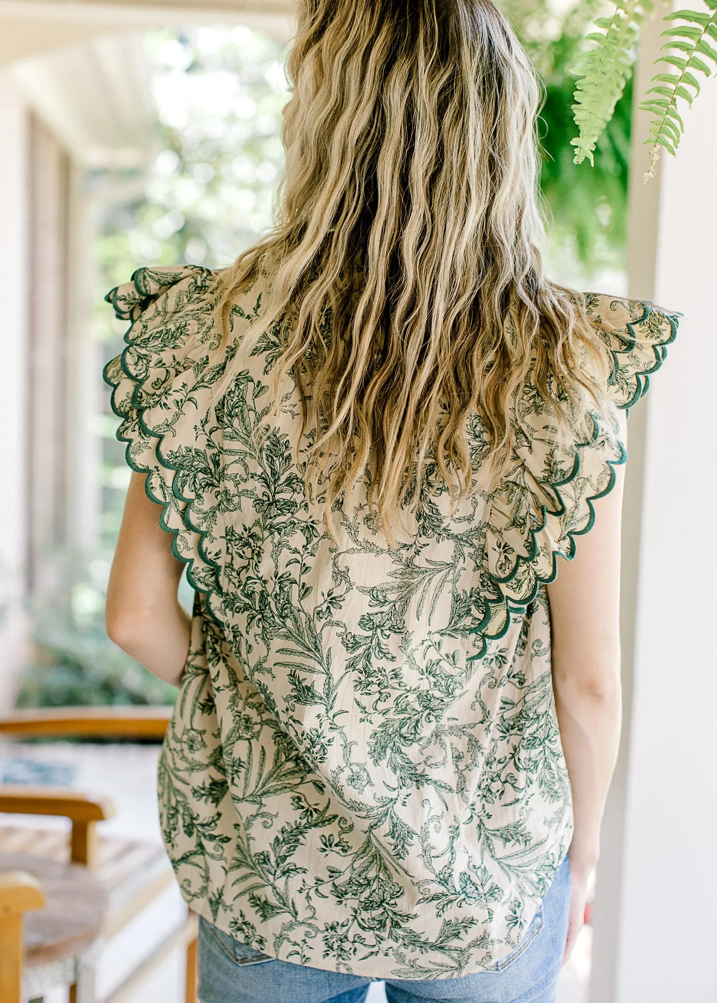 XZ Evergreen Scallop Top